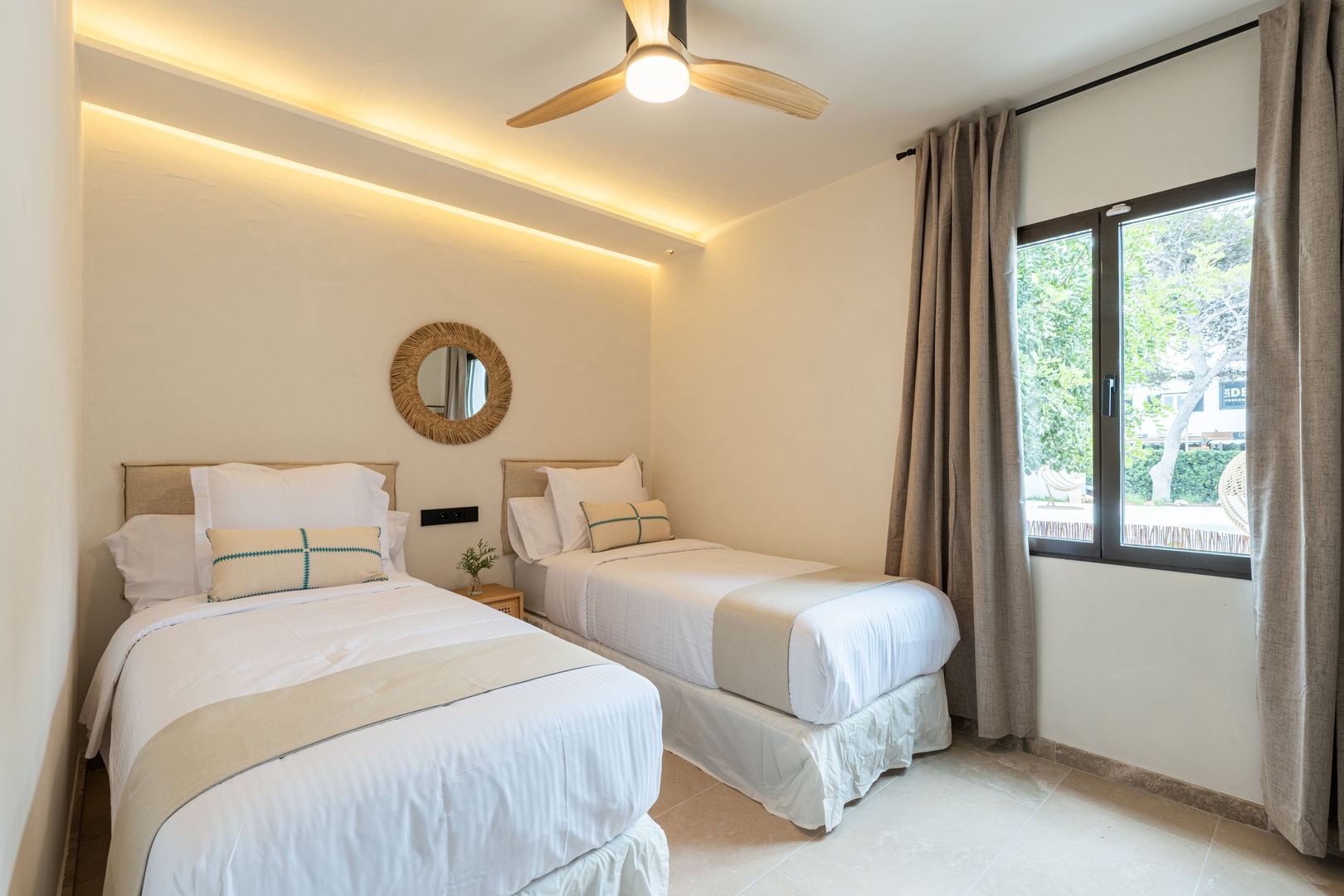 15- New! apt 4px 20 Templa Stays