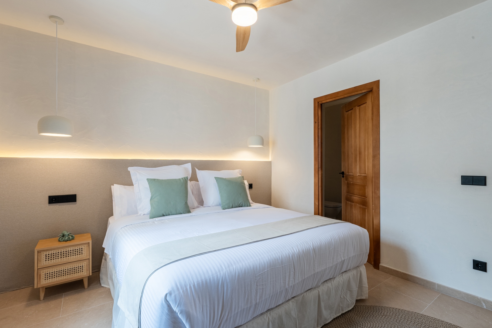 15- New! apt 4px 16 Templa Stays