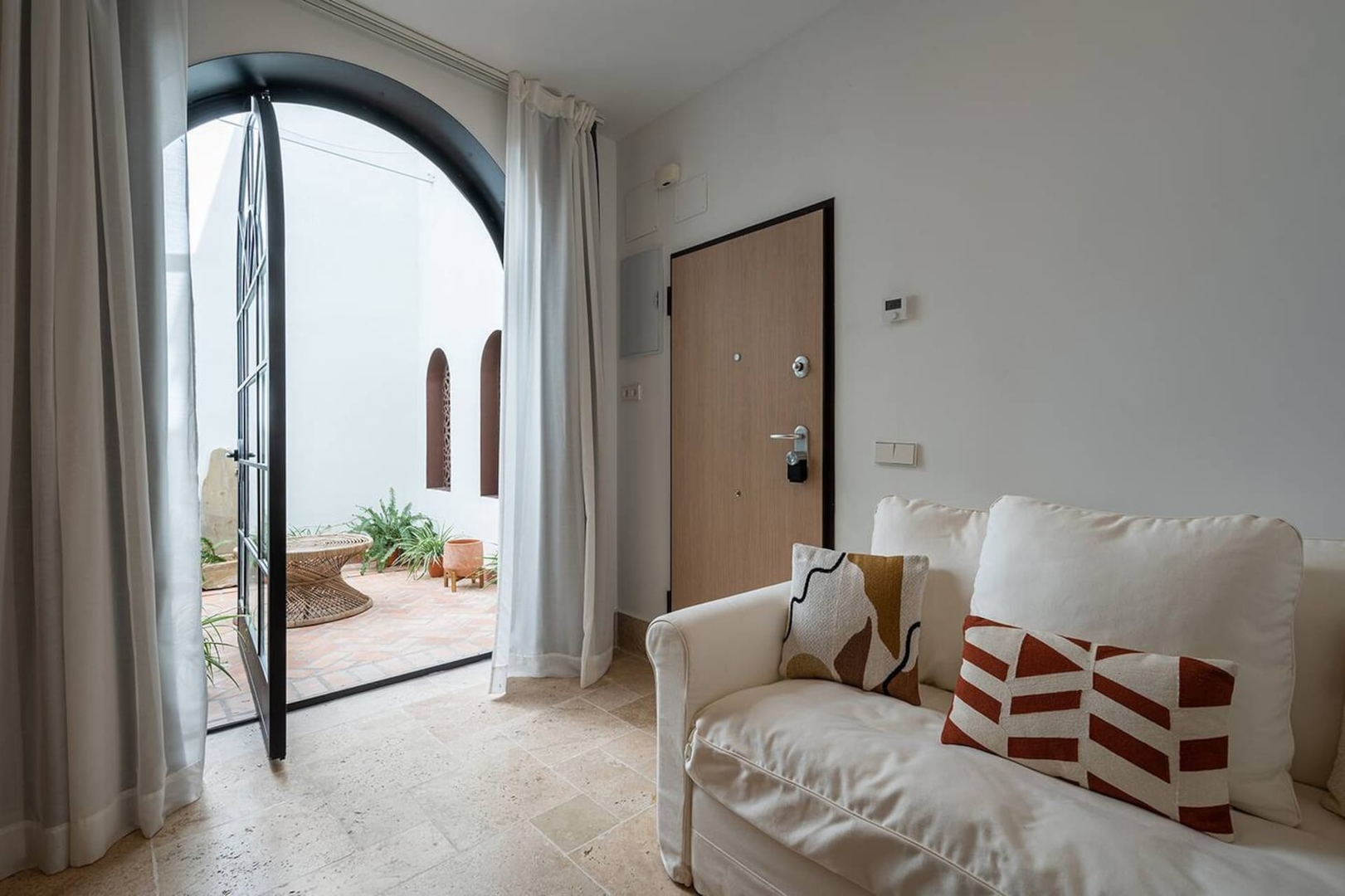 Check-in 24h. Apt moderno en Casco Historico 98 Templa Stays