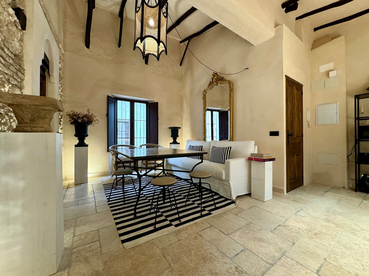 Apartamentos Nazarí - Emir 4 Templa Stays