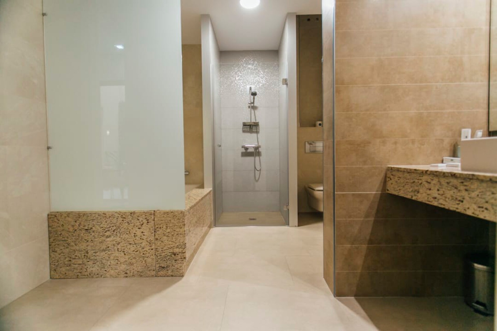 Impresionante y exclusivo patio interior 2BR. 16 Templa Stays