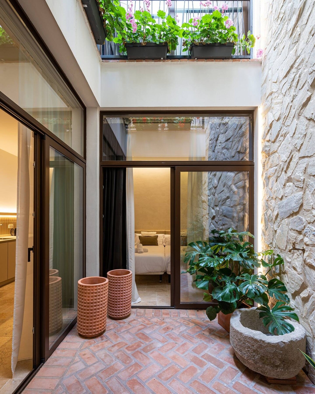 Nuevo! Apt con Patio Privado para 8 pax 2 Templa Stays