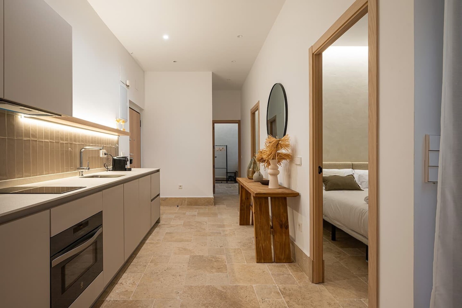 Nuevo! Apt con Patio Privado para 8 pax 52 Templa Stays