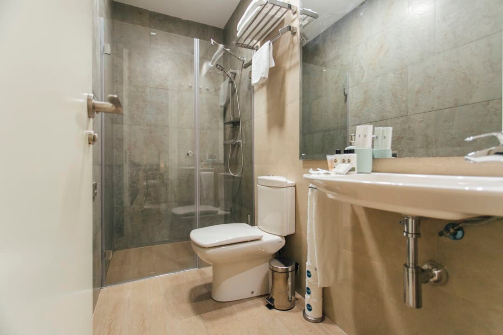 Impresionante y exclusivo patio interior 2BR. 9 Templa Stays