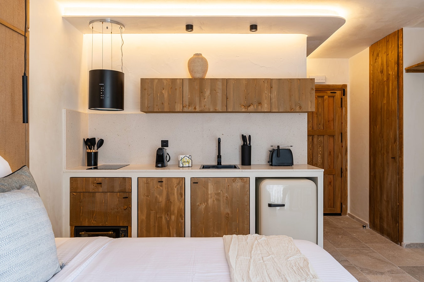 Parking free. Apartamentos de Lujo Arcos de Mares 1 Templa Stays