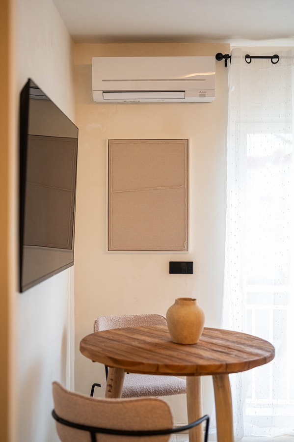 Parking free. Apartamentos de Lujo Arcos de Mares 17 Templa Stays