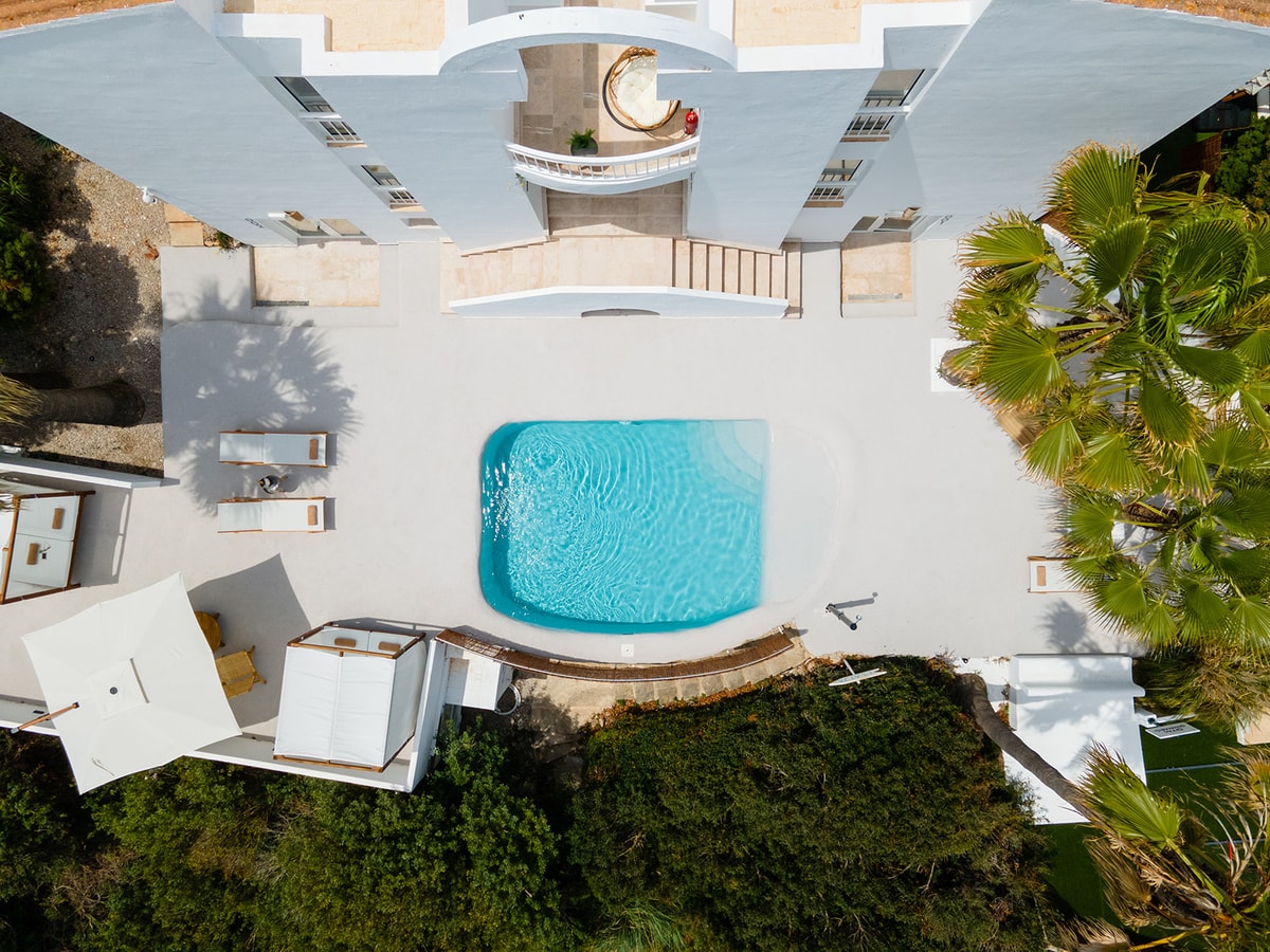 Parking free. Apartamentos de Lujo Arcos de Mares 53 Templa Stays