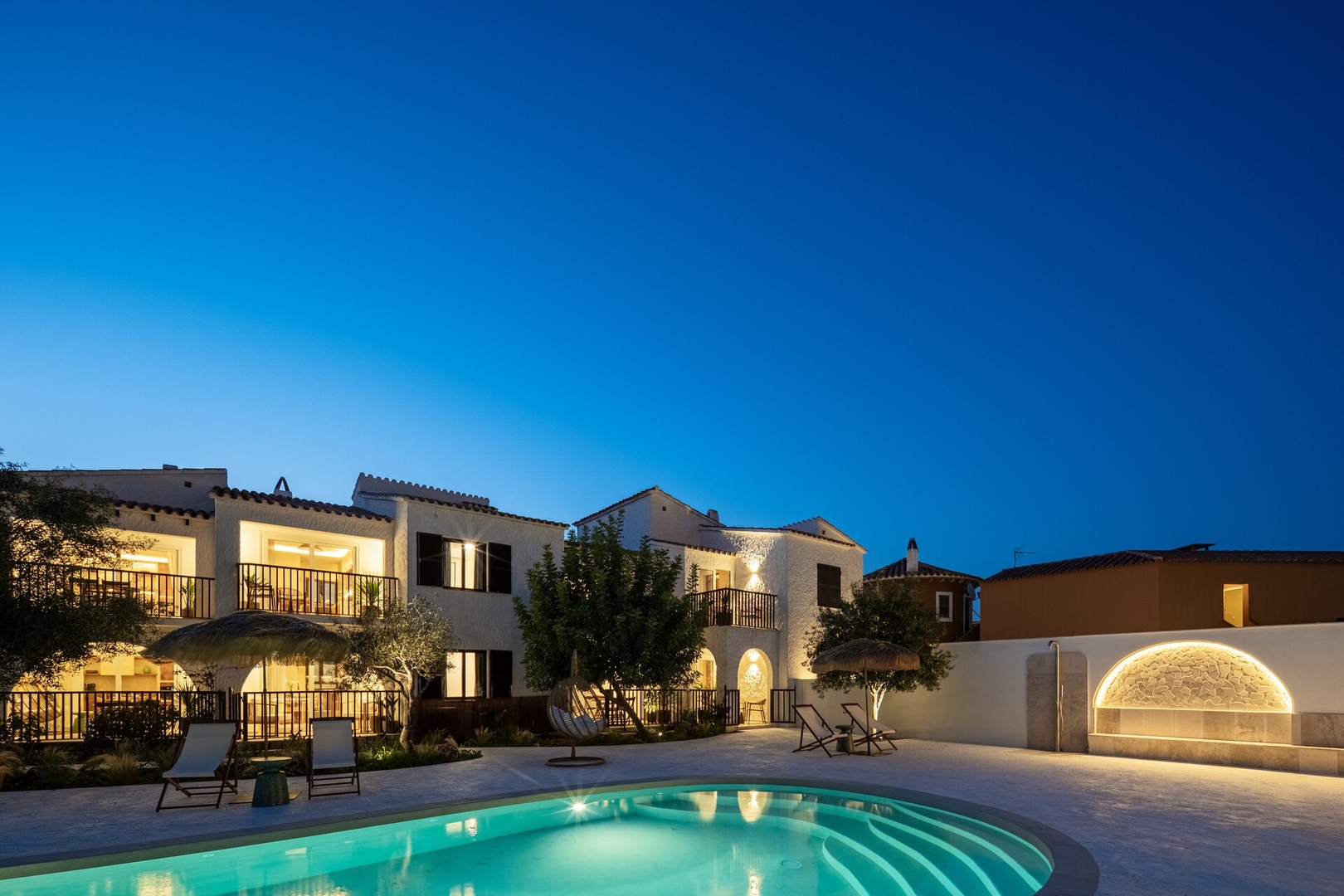 12- lux apt near beach 30 Templa Stays
