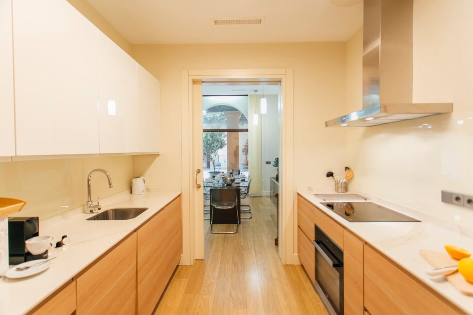 Impresionante y exclusivo patio interior 2BR. 2 Templa Stays