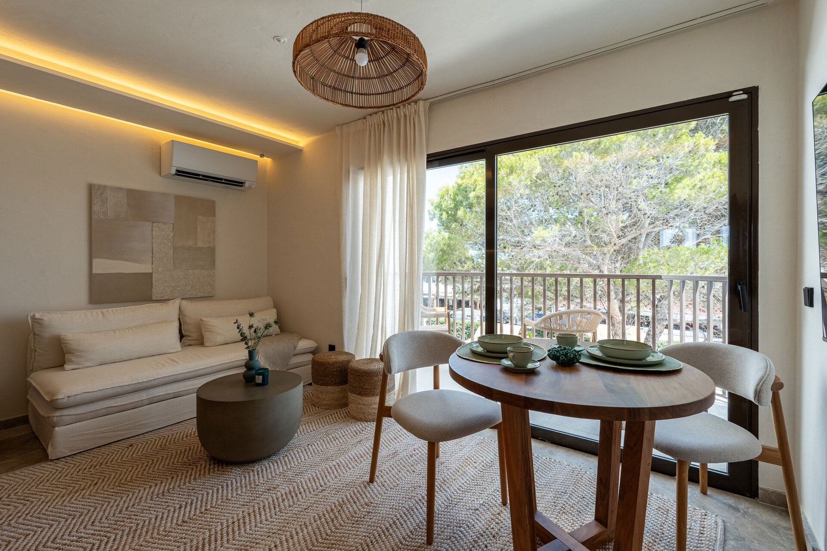 11- Private building with pool & sauna 4 Templa Stays