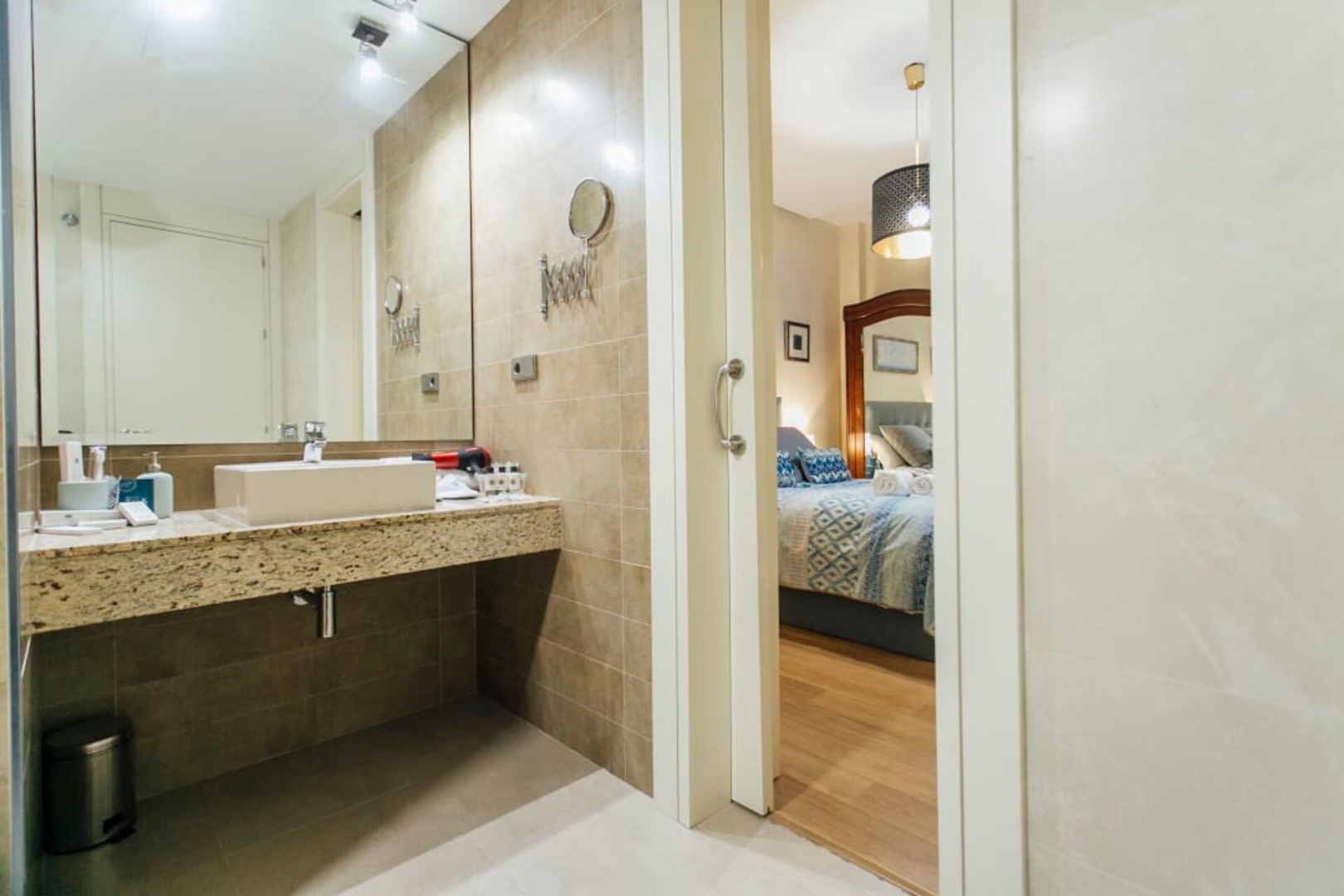 Impresionante y exclusivo patio interior 2BR. 11 Templa Stays