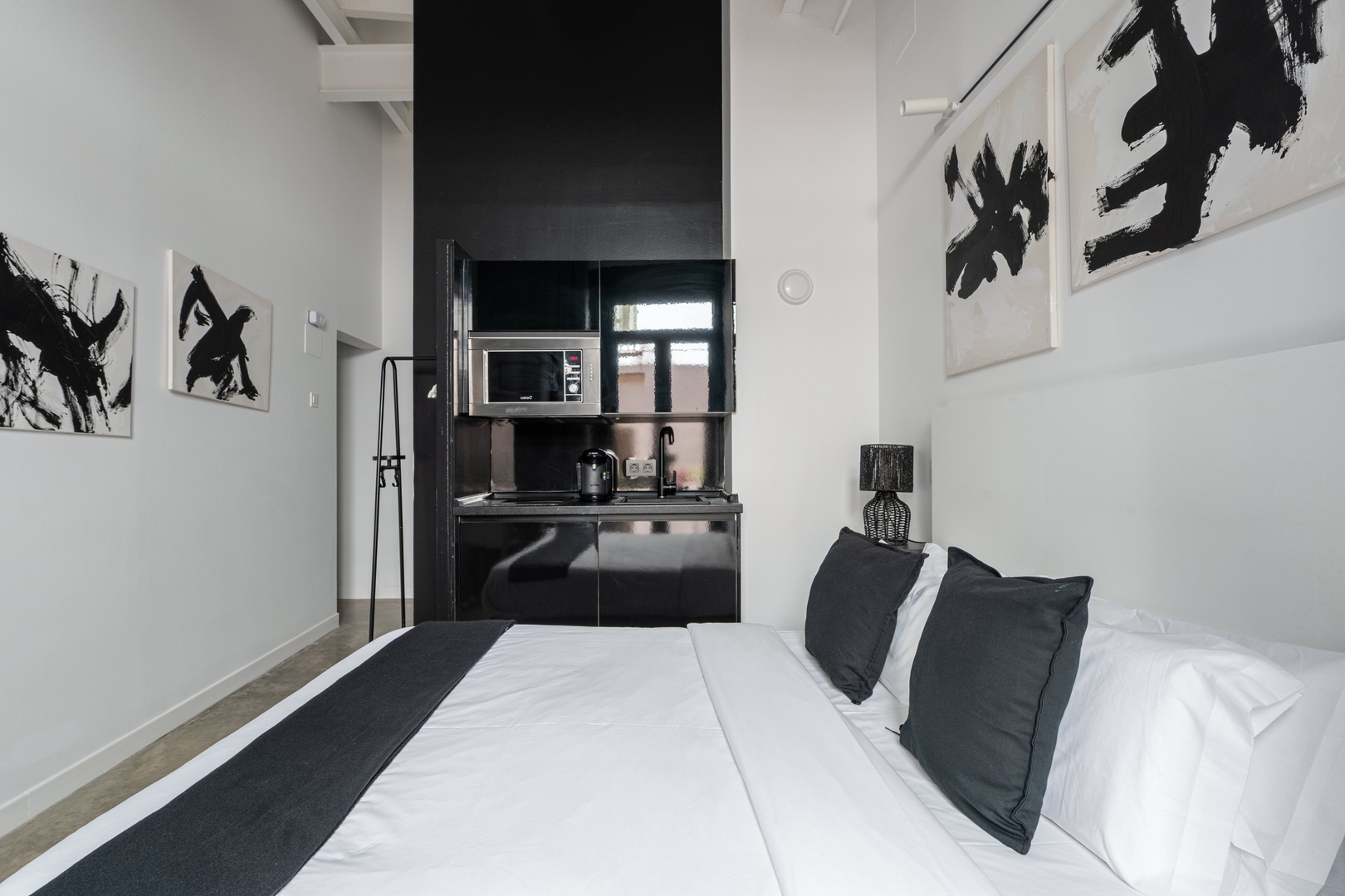 Moderno estudio en el centro de Sevilla 1 Templa Stays