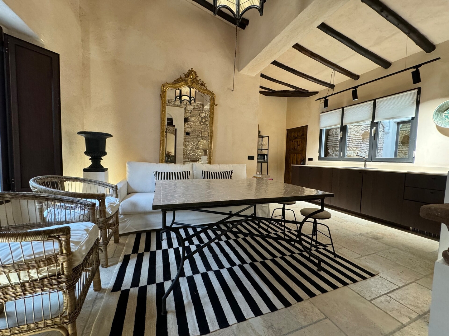 Apartamentos Nazarí - Emir 7 Templa Stays