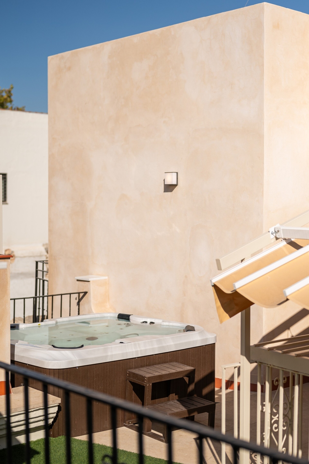 Luxurious 2 bedroom apartment in the center 49 Templa Stays