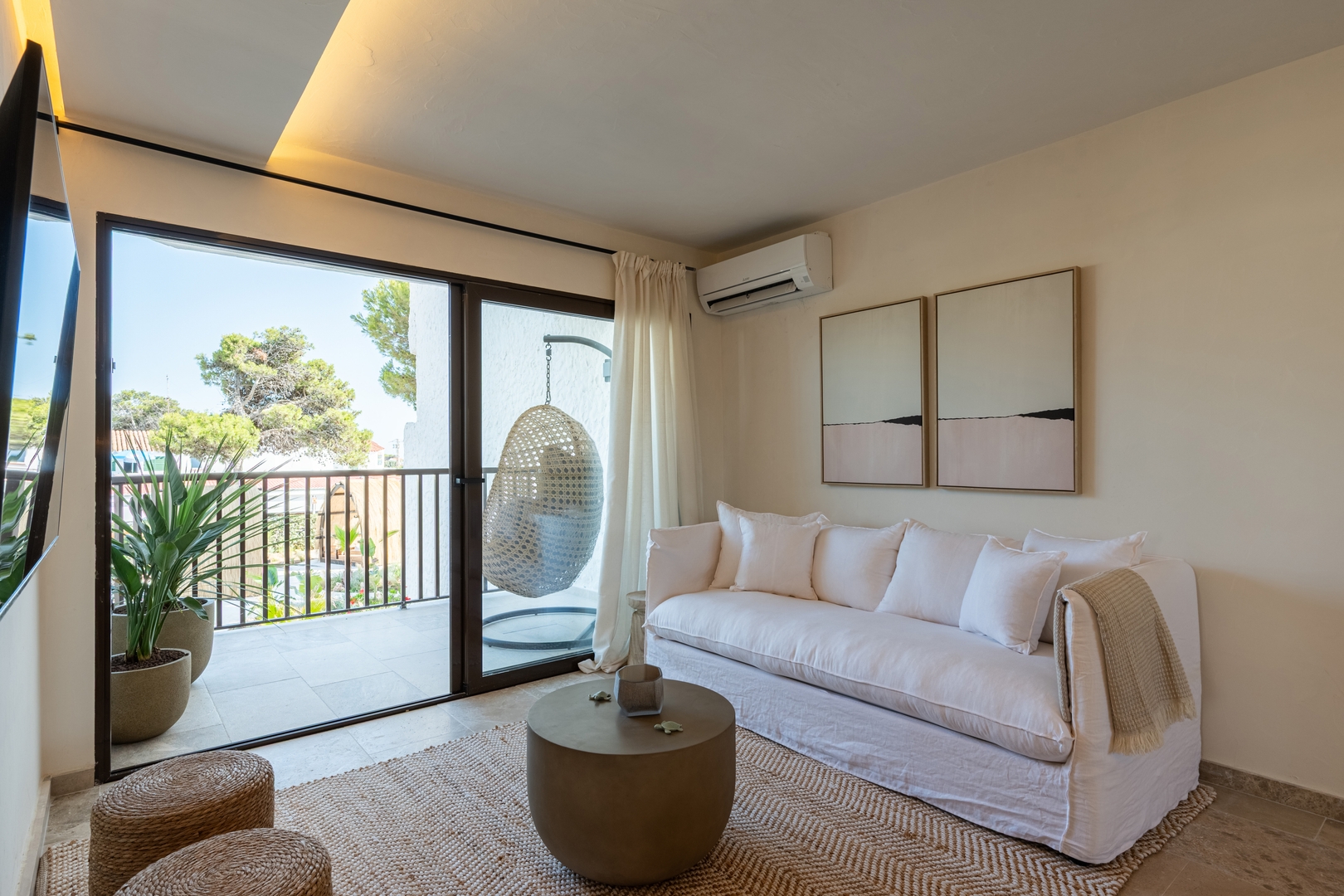 5- Netflix / Sauna / Gym & Parking 9 Templa Stays
