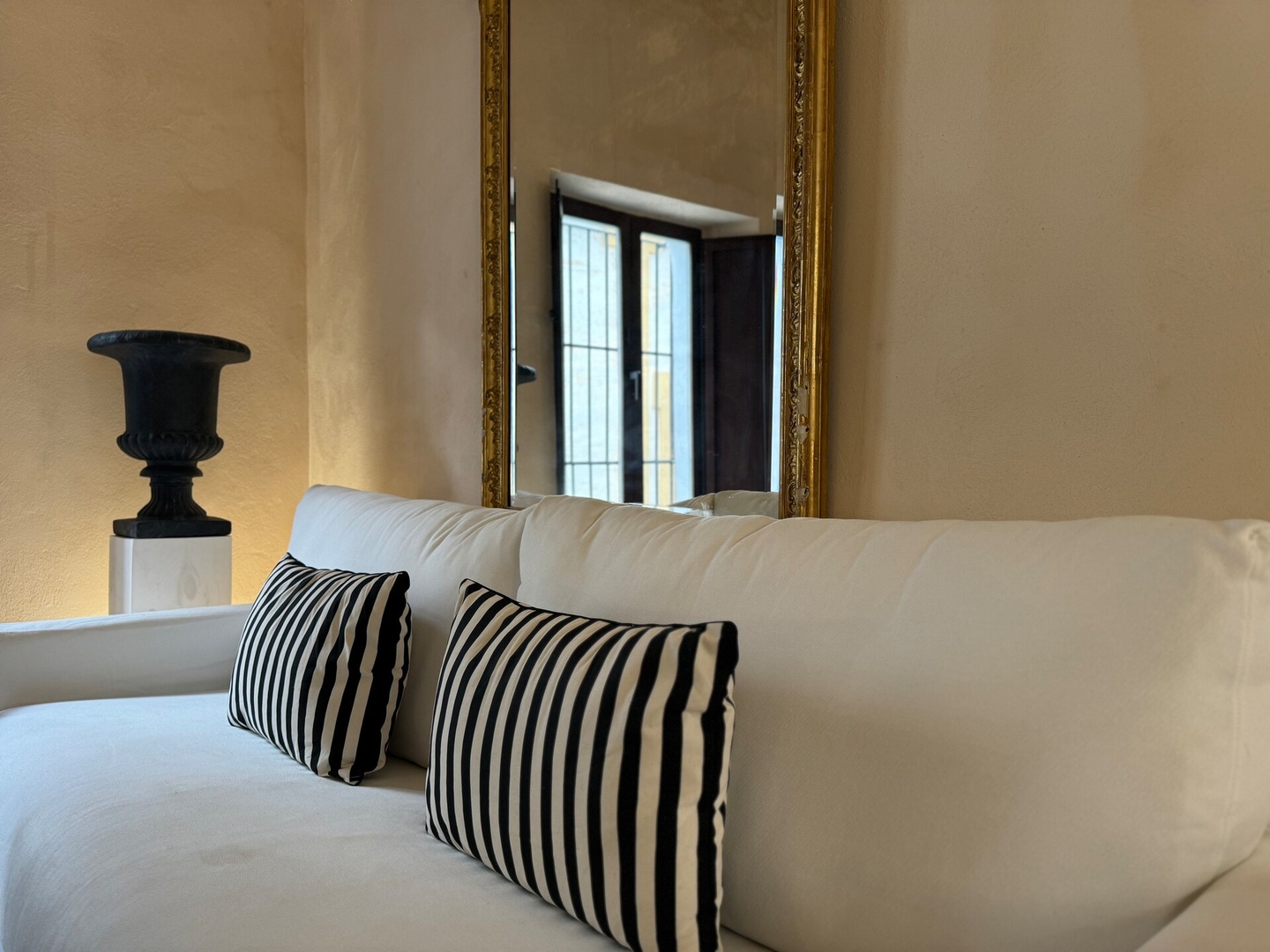 Apartamentos Nazarí - Emir 22 Templa Stays