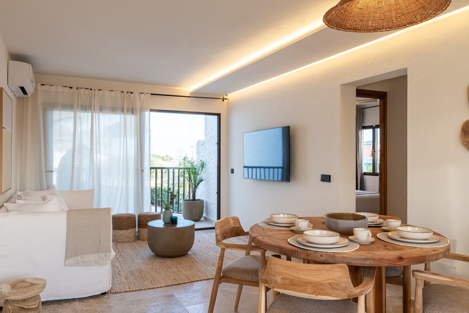 8- Just release! Brand new apt 17 Templa Stays