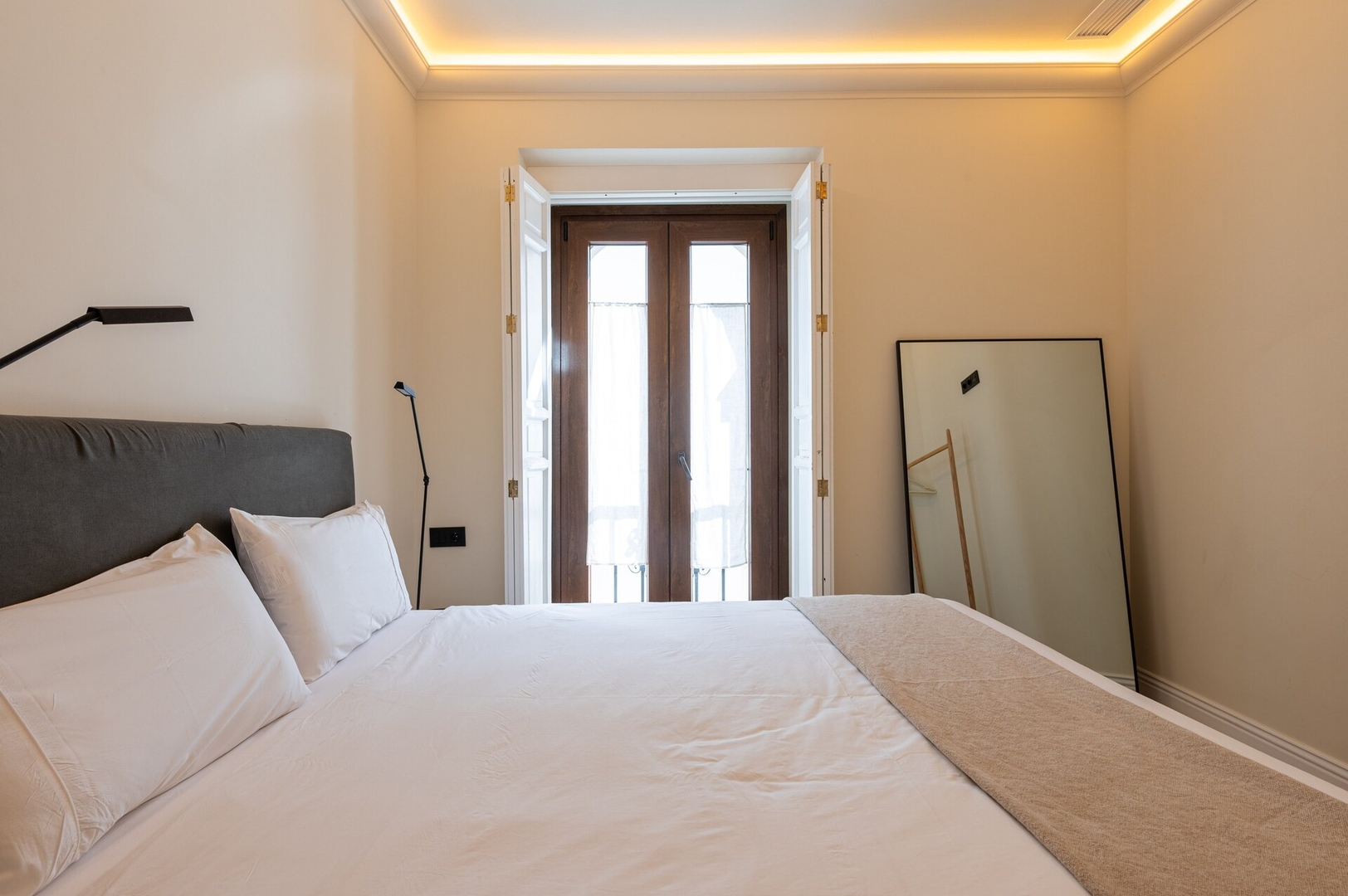 Luxurious 1 bedroom apartment in the center 11 Templa Stays