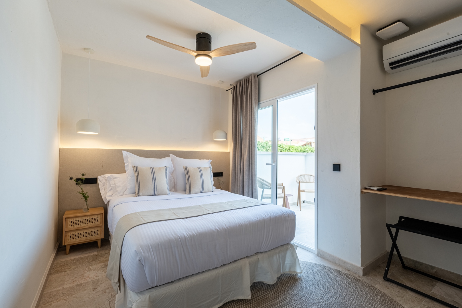 19- Sauna Pool & Gym Templa Stays