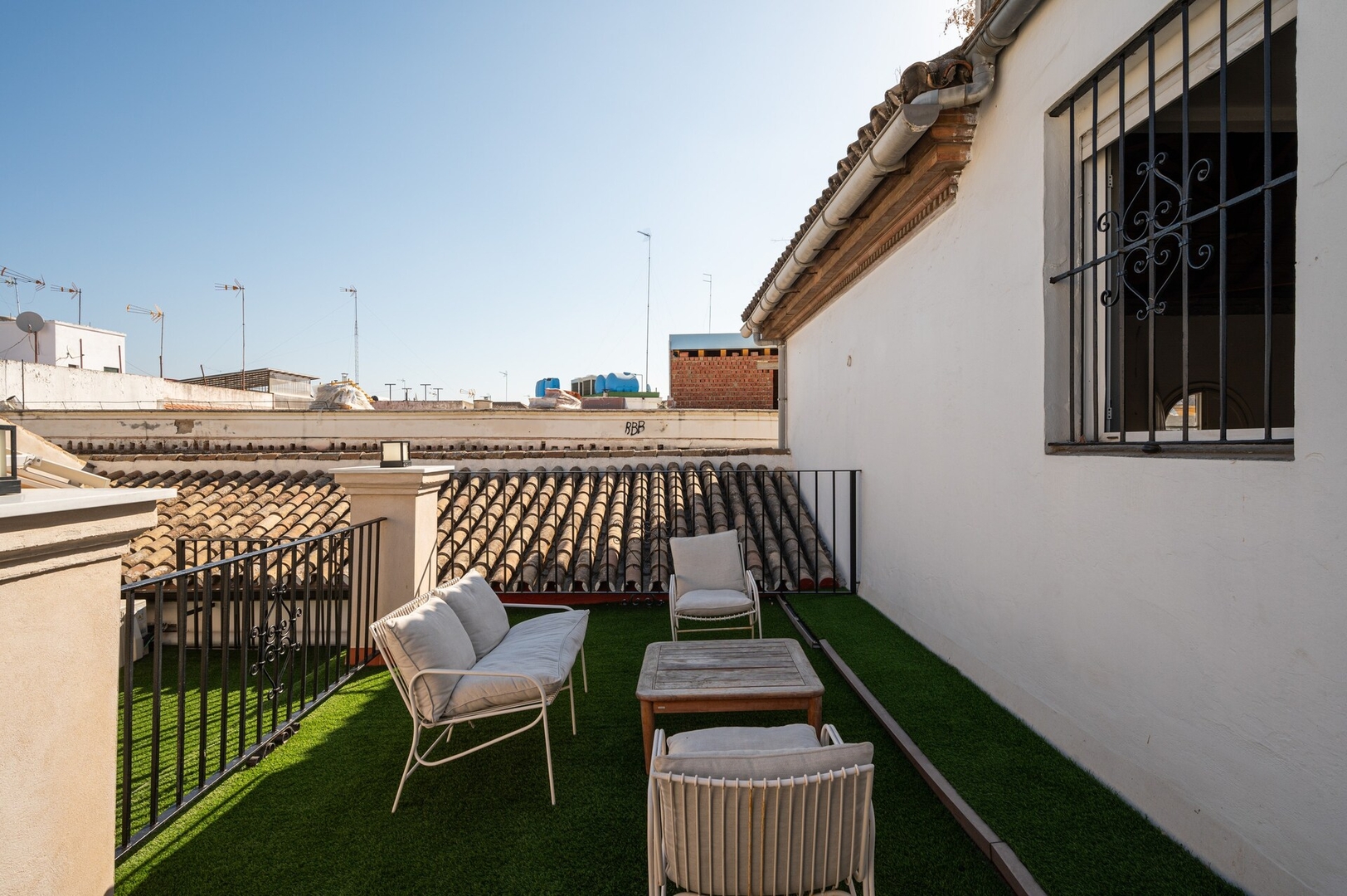 Luxurious 2 bedroom apartment in the center 4 Templa Stays