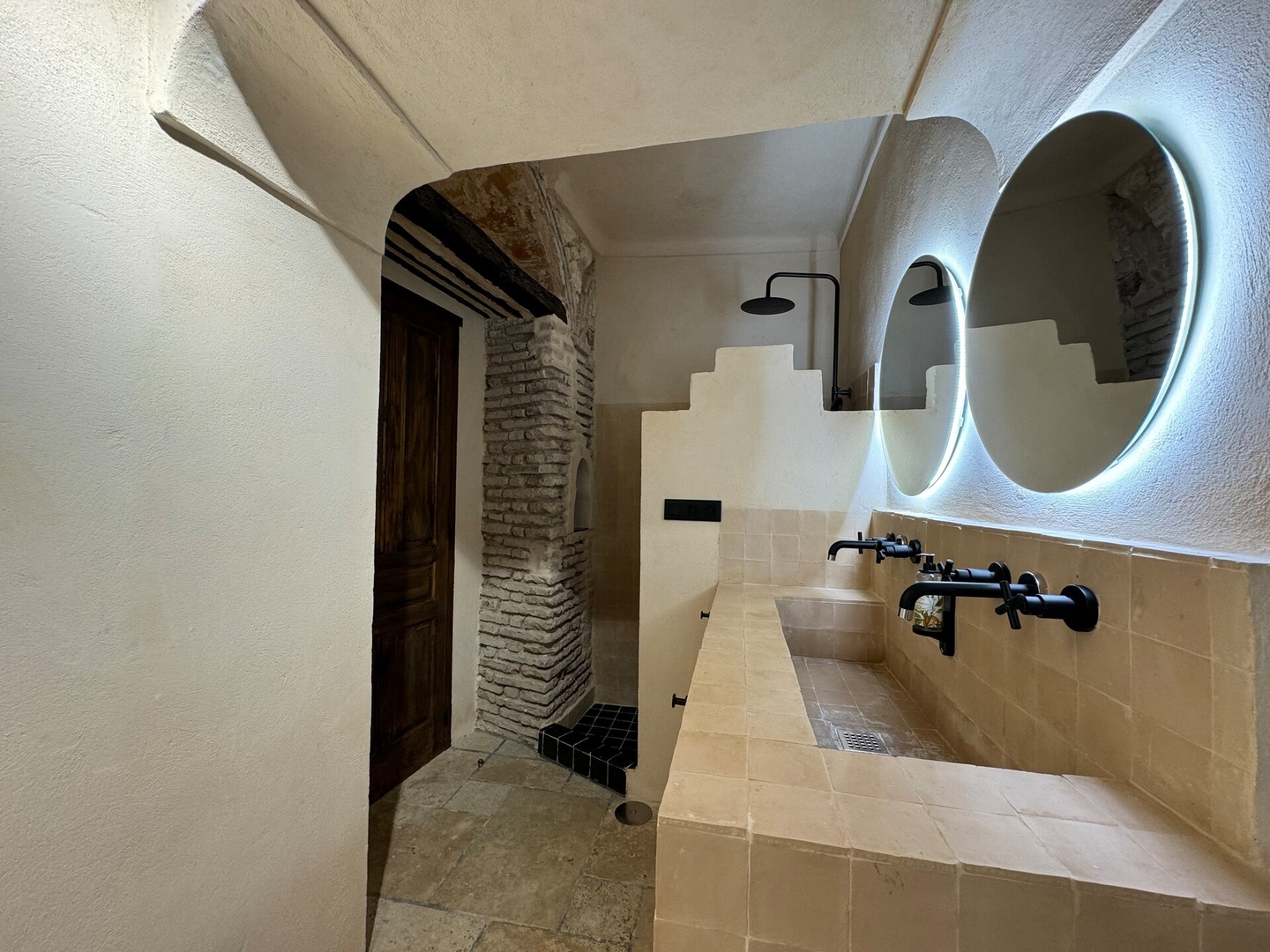 Apartamentos Nazarí - Emir 15 Templa Stays