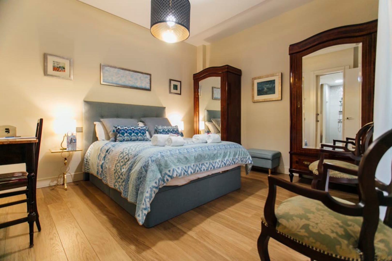 Impresionante y exclusivo patio interior 2BR. 3 Templa Stays