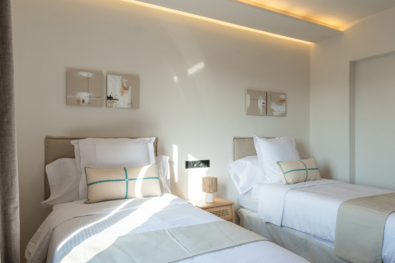 20- Luxury Taupé Apartments 18 Templa Stays