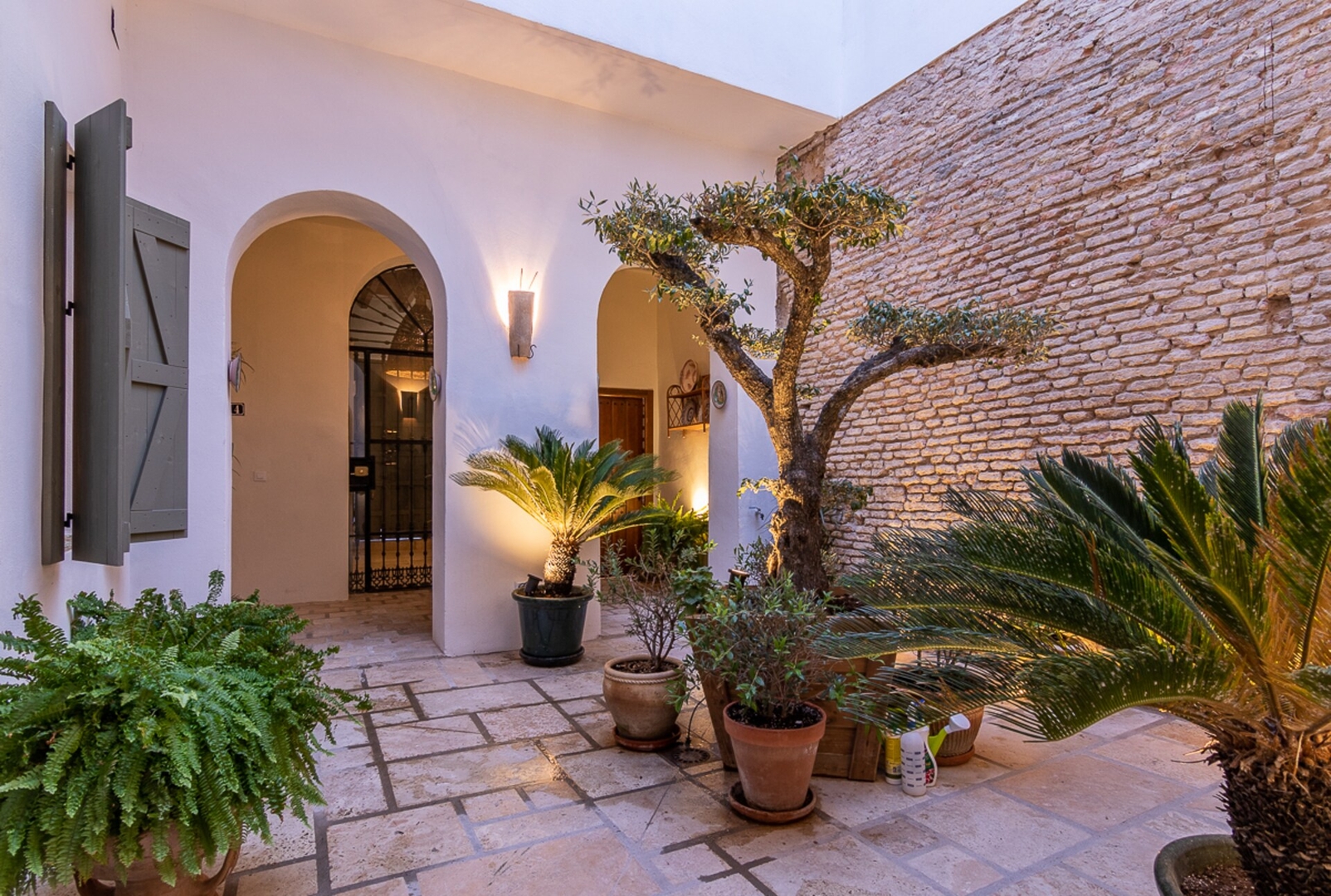 ZARÍ Apartamentos - Pasadizo 17 Templa Stays