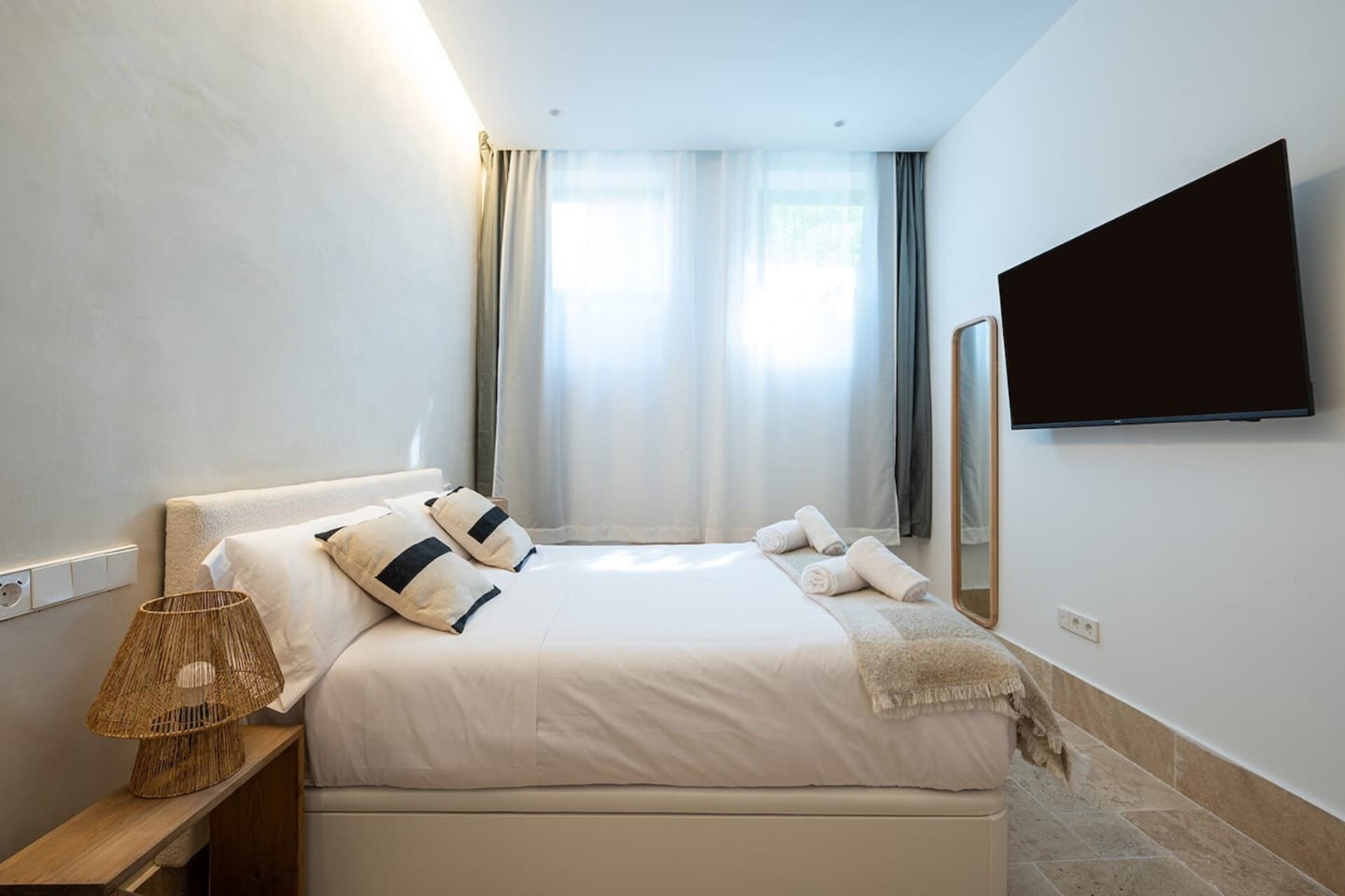 Nuevo! Apt con Patio Privado para 8 pax 33 Templa Stays