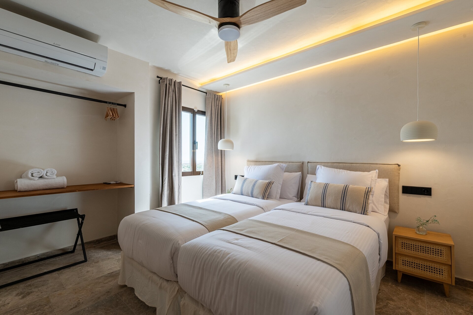12- lux apt near beach 20 Templa Stays