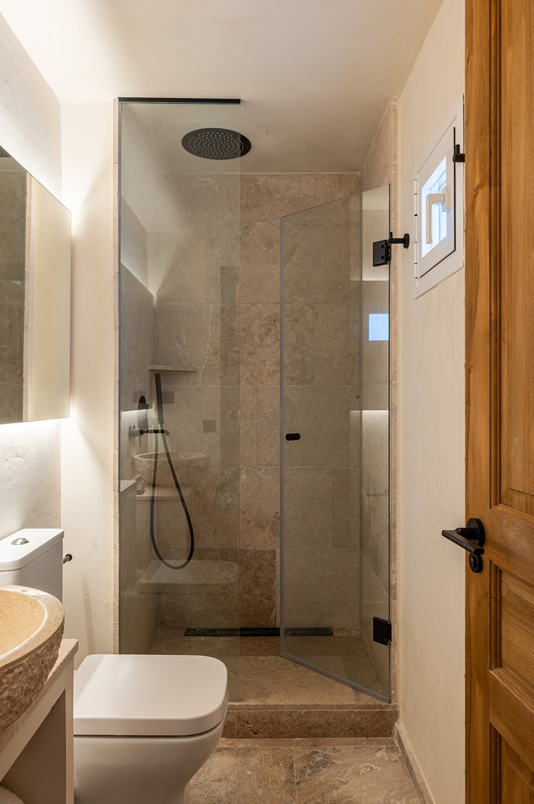 Parking free. Apartamentos de Lujo Arcos de Mares 75 Templa Stays