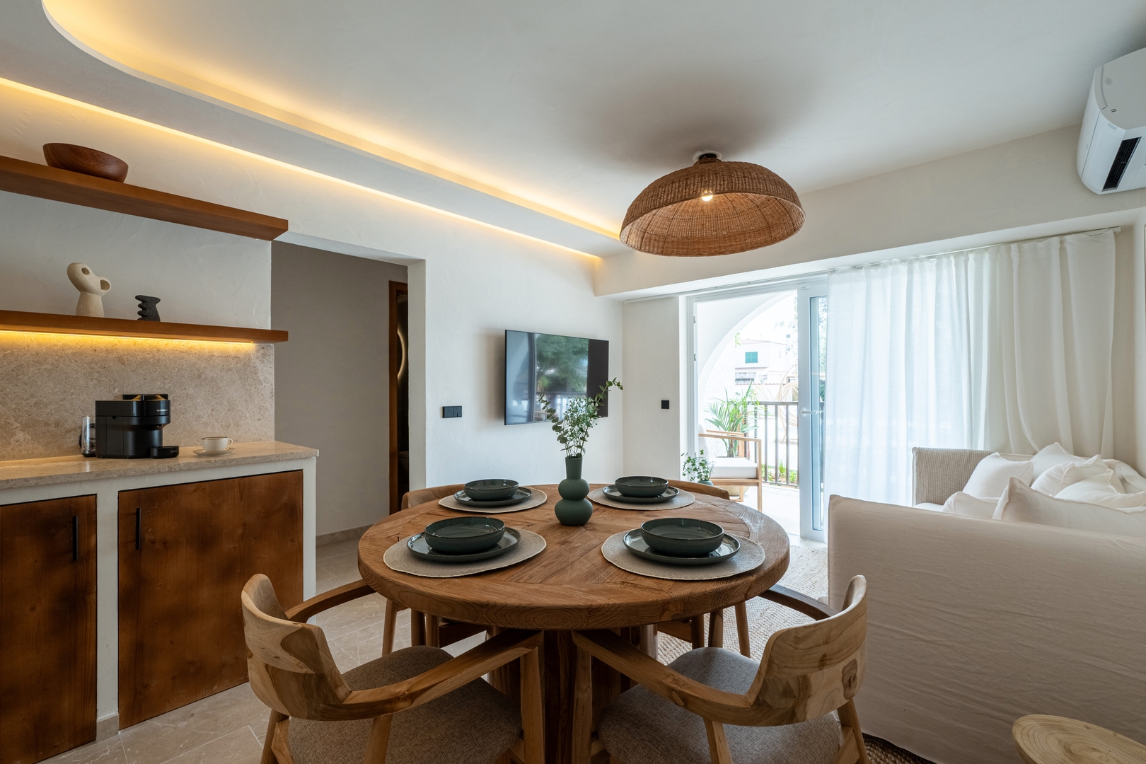 15- New! apt 4px 3 Templa Stays