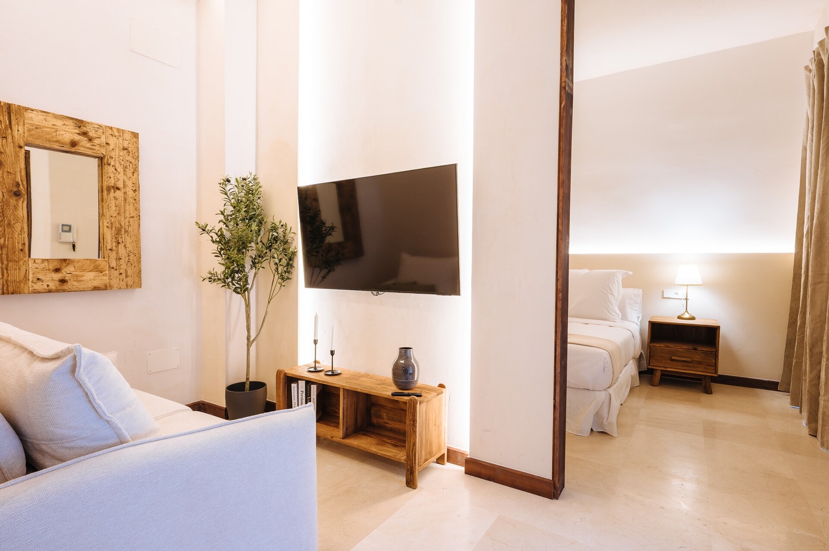 Luxurious apartment in the centre. La Vistosona. Templa Stays