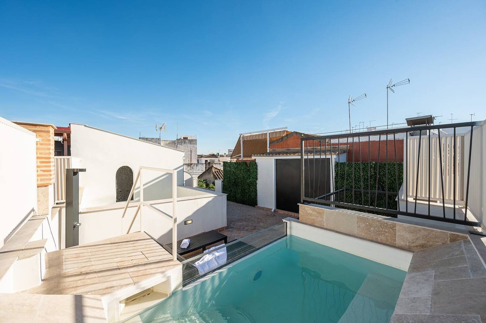 Check-in 24h. Apt moderno en Casco Historico 94 Templa Stays