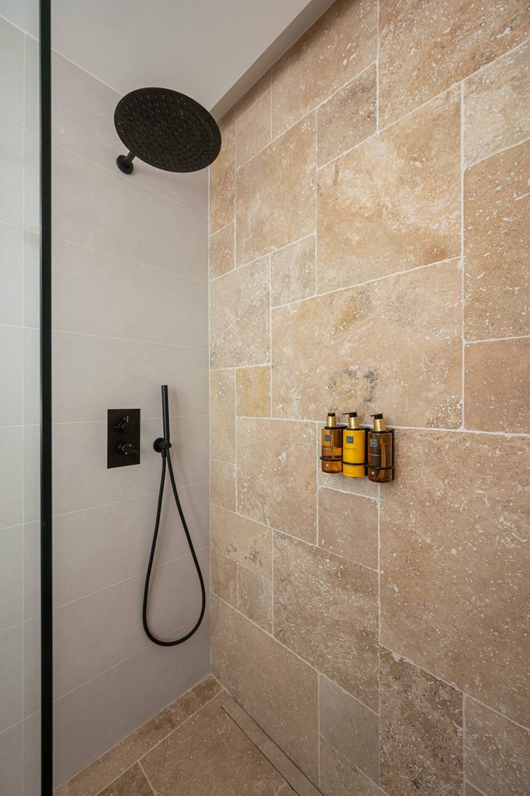 Nuevo! Apt con Patio Privado para 8 pax 63 Templa Stays