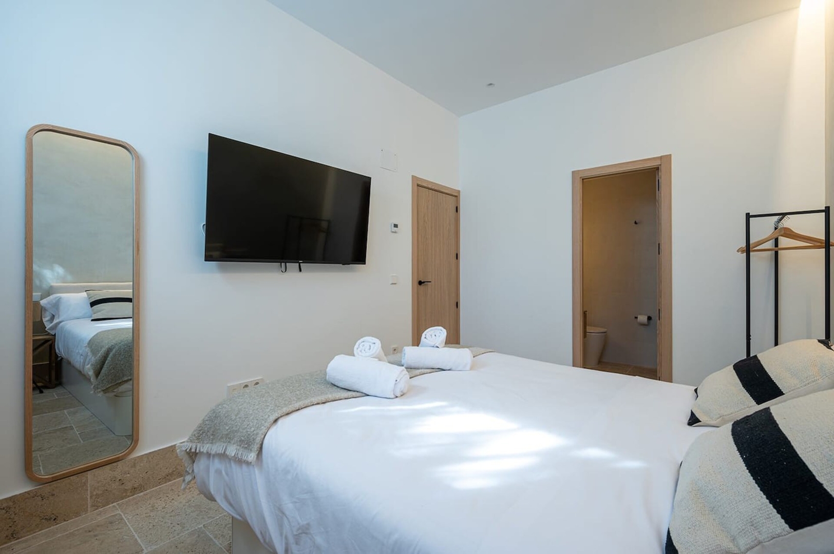 Nuevo! Apt con Patio Privado para 8 pax 49 Templa Stays