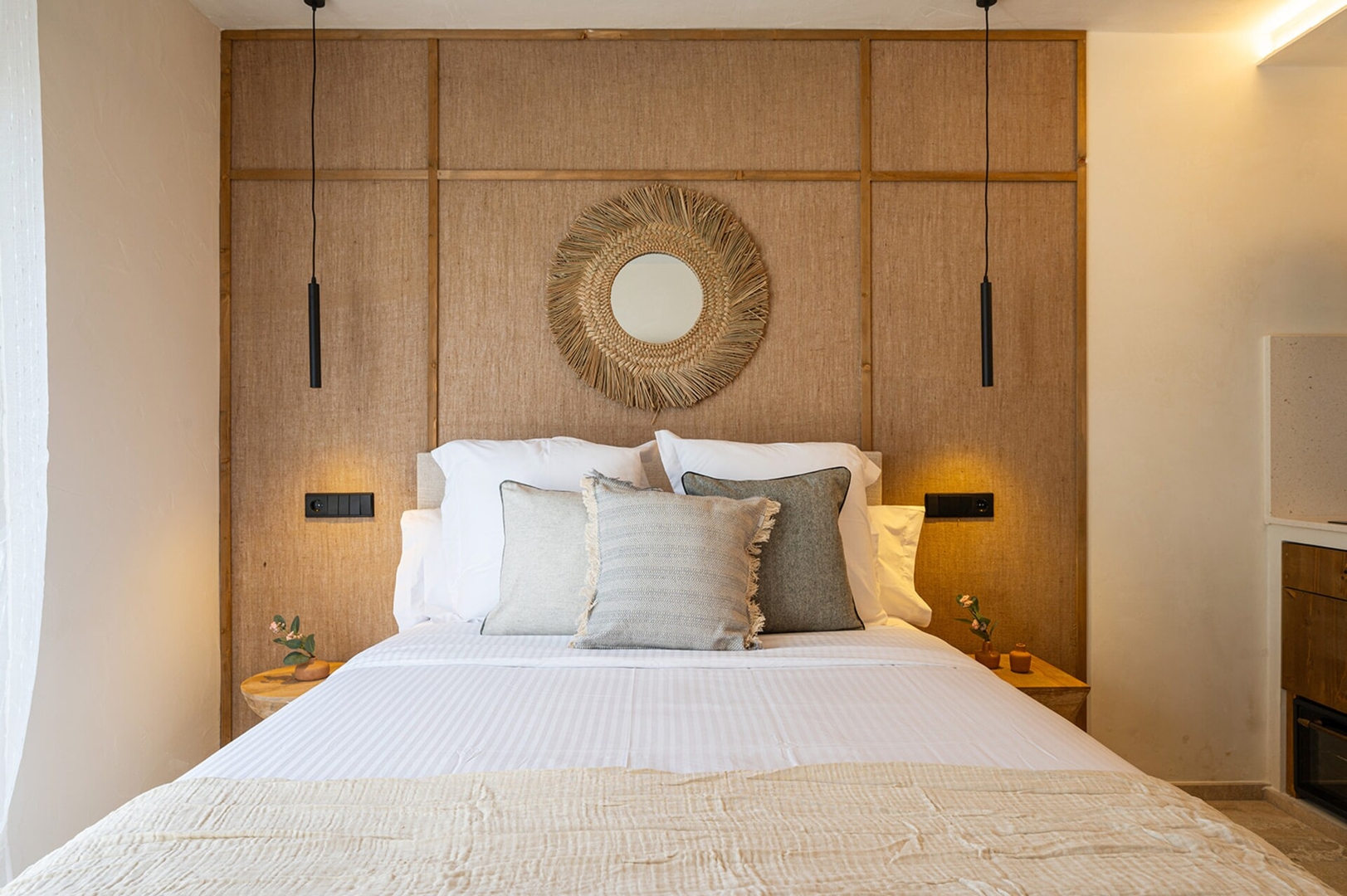 Parking free. Apartamentos de Lujo Arcos de Mares 73 Templa Stays