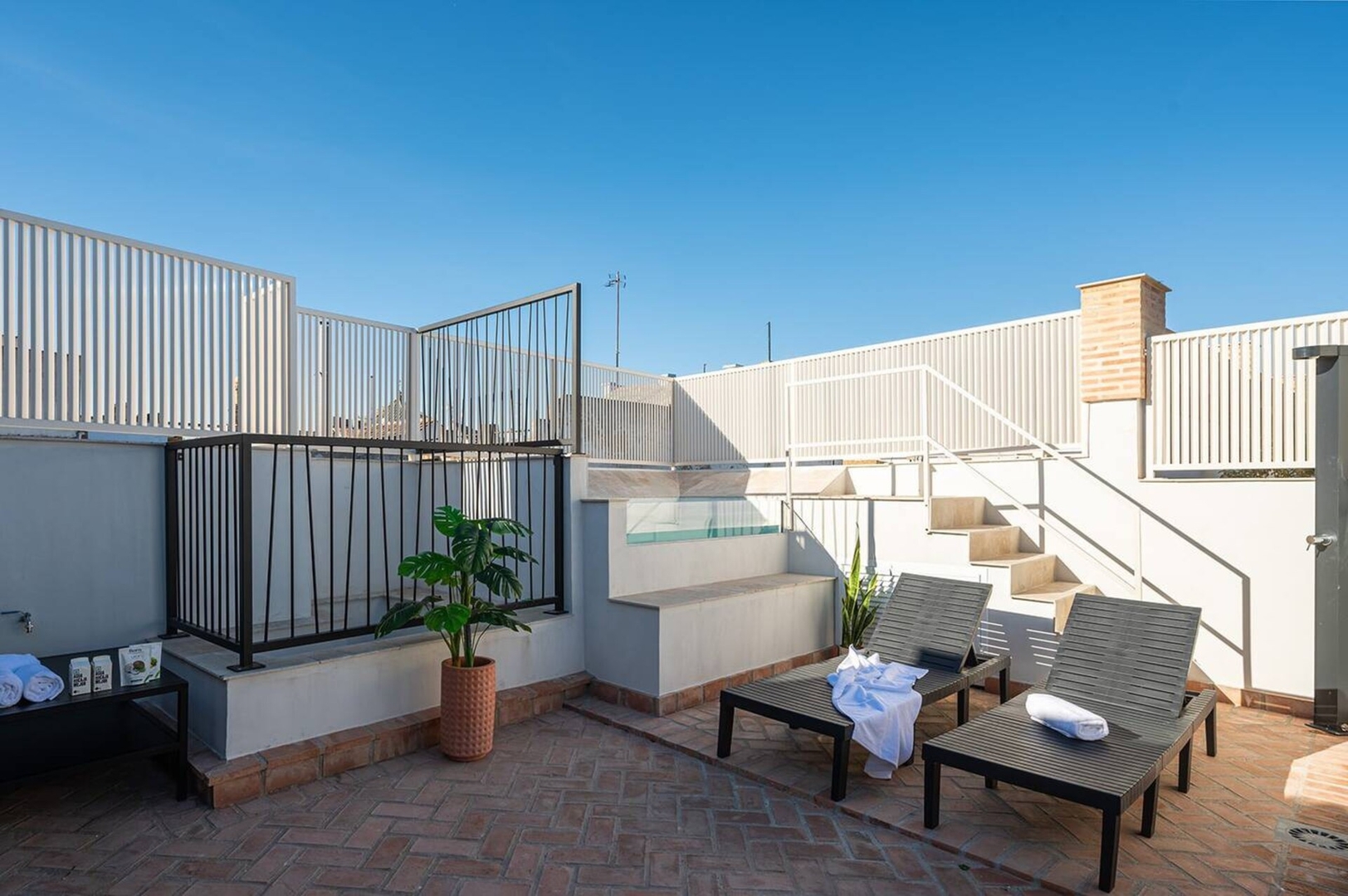 Nuevo! Apt con Patio Privado para 8 pax 4 Templa Stays