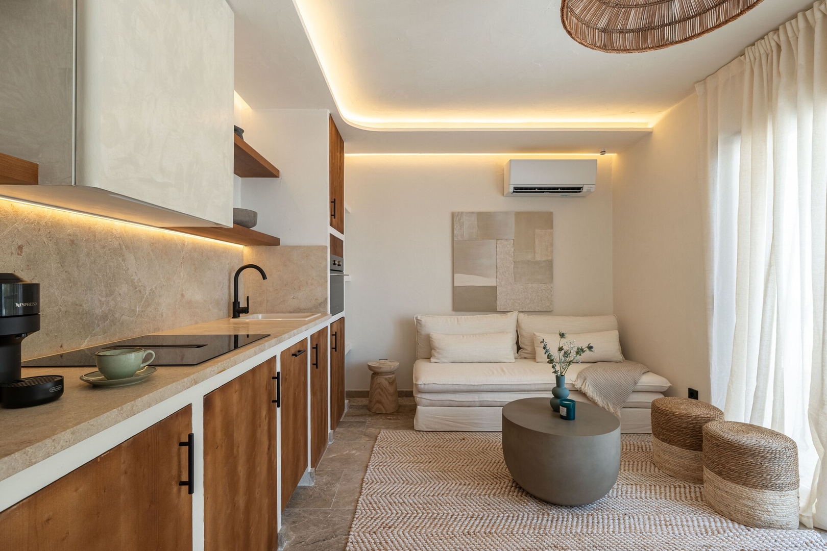 11- Private building with pool & sauna 2 Templa Stays