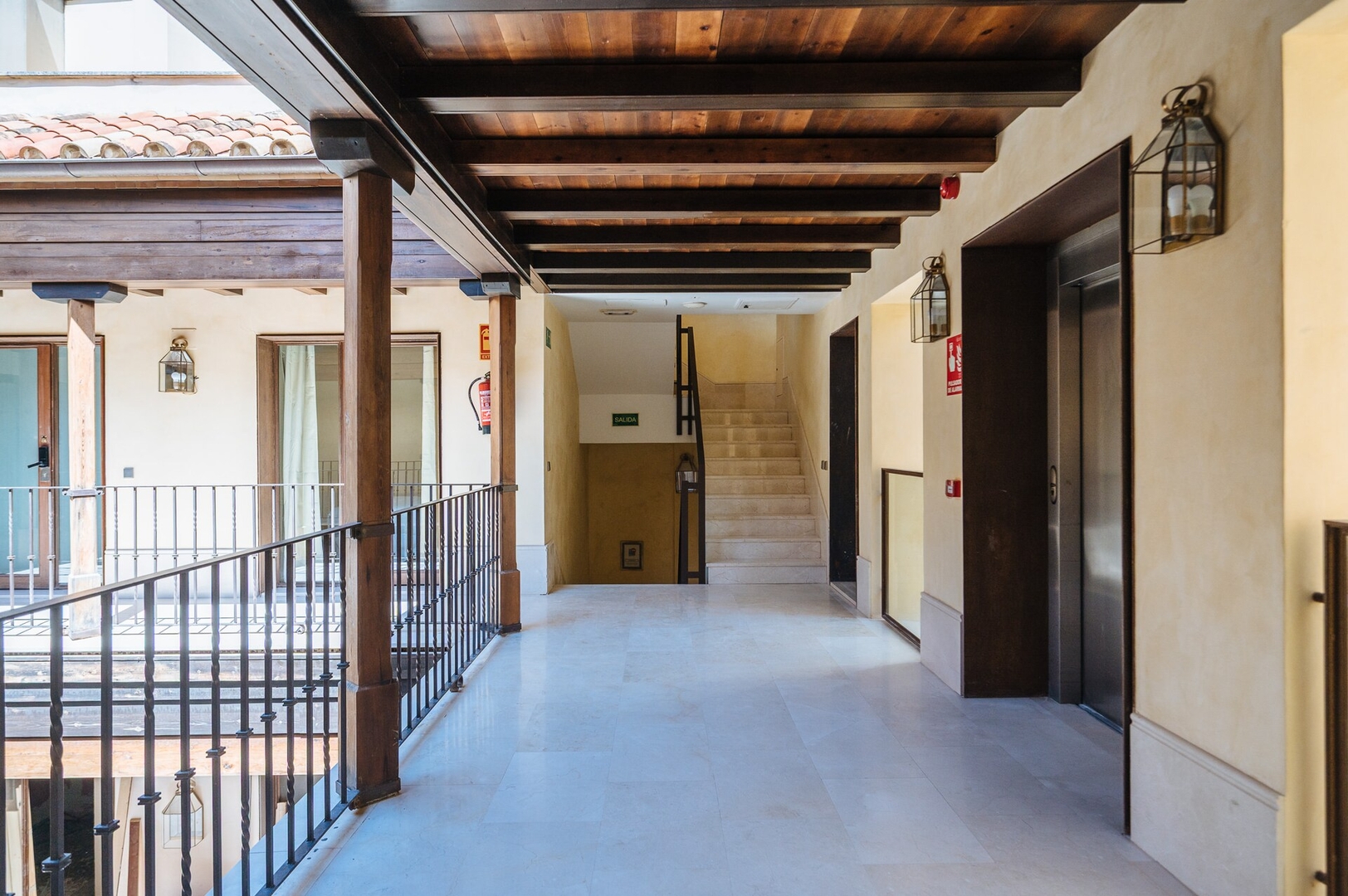 Luxurious apartment in the city. La Vistosona 7 Templa Stays