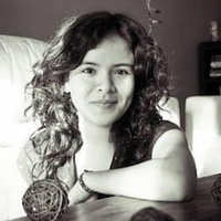 María