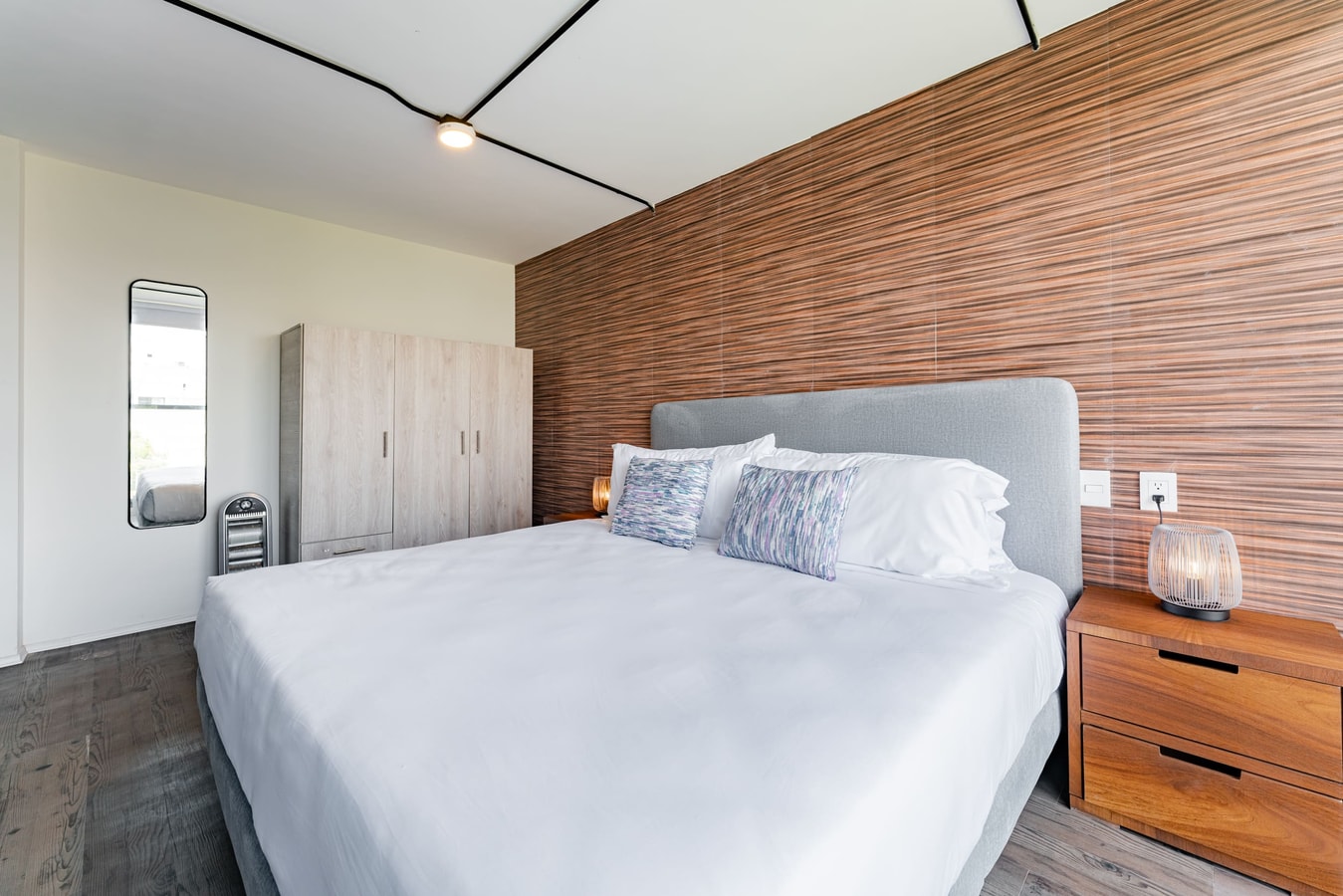 VH | Condesa | washer + roof & wifi | 292 Virtual Homes