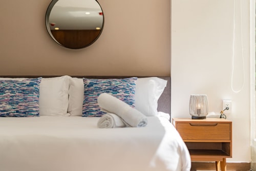 VH | Chic loft Condesa | wifi + private patio | 297 28 Virtual Homes