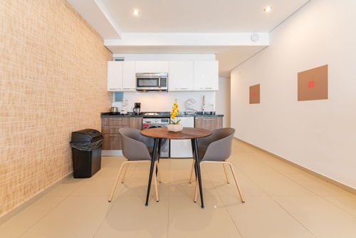 VH | Roma Loft | gym + piscina & wifi | 200 18 Virtual Homes