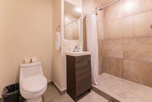 VH | Roma Nte | Stylish apt + Balcony & Gym | 299 26 Virtual Homes