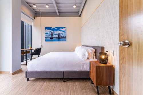 VH | Roma Nte | Stylish apt + Balcony & Gym | 299 34 Virtual Homes