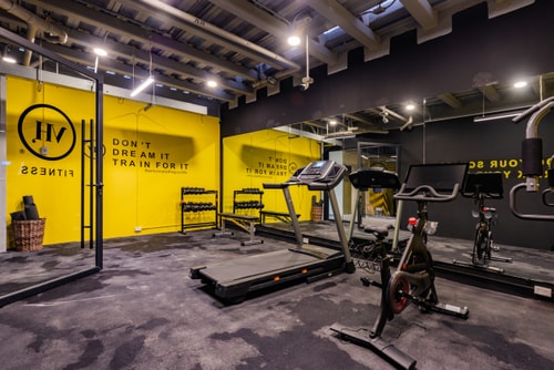VH | Roma Nte | Stylish apt + Balcony & Gym | 299 48 Virtual Homes