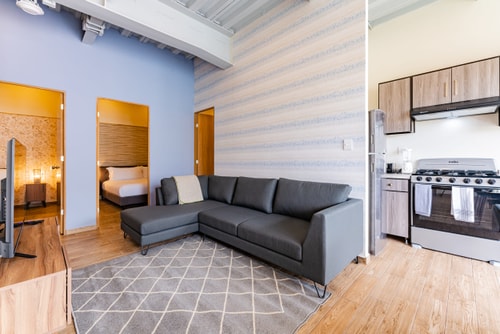 VH Roma Nte | Apt. 3br | Balcony & Laundry Room | 311 6 Virtual Homes
