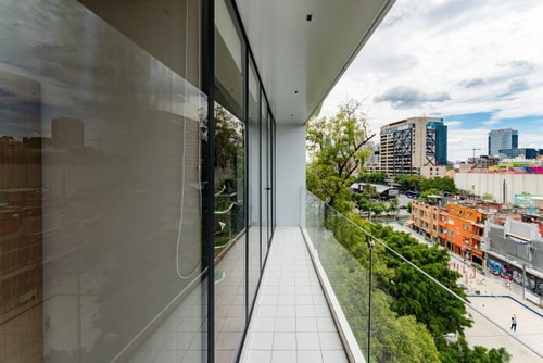 VH Roma Nte | Apt. 3br | Balcony & Laundry Room | 311 34 Virtual Homes