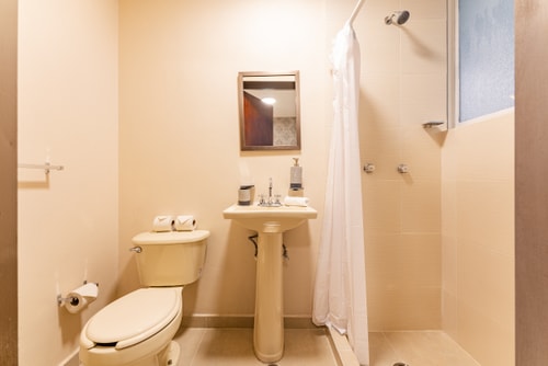VH |Condesa Apt | Patio + Washing Machine | 193 45 Virtual Homes
